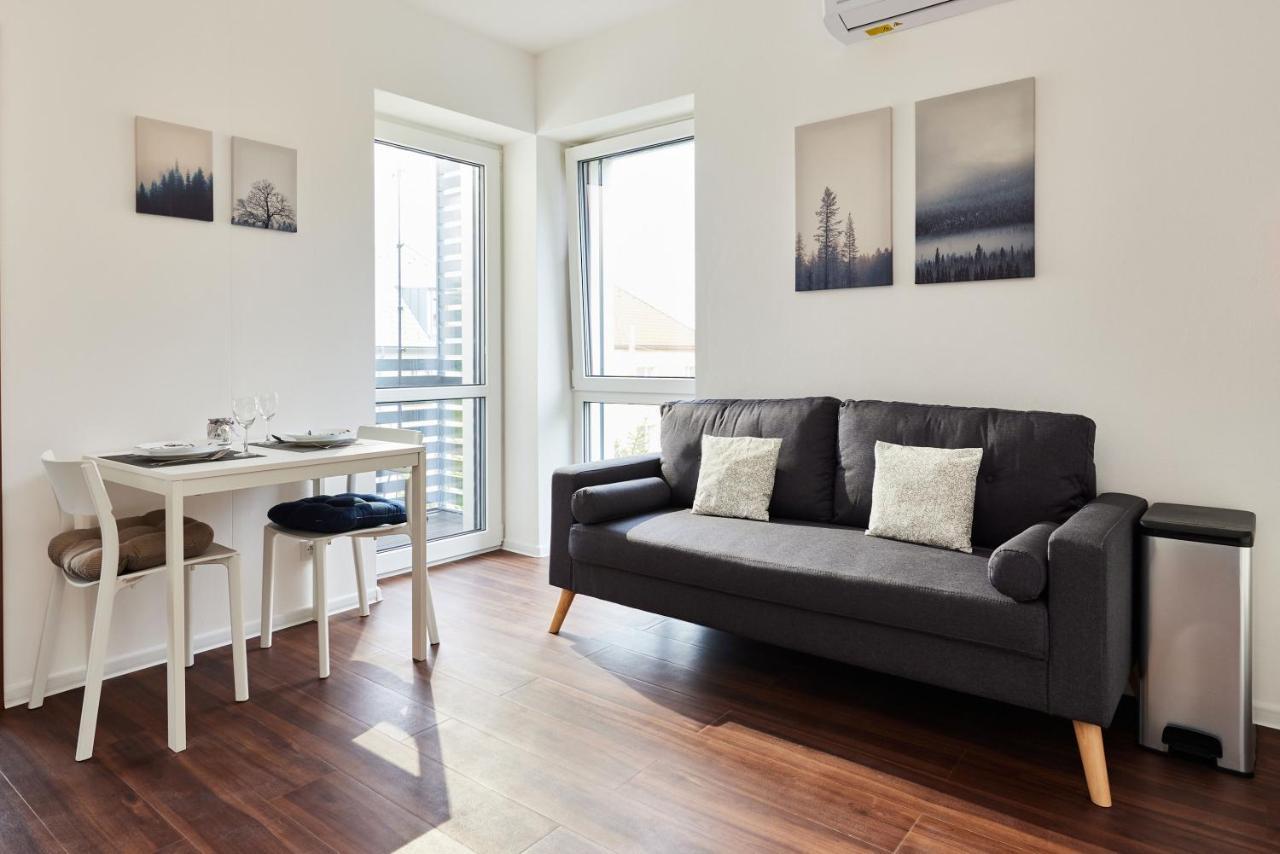 Ella Apartment *